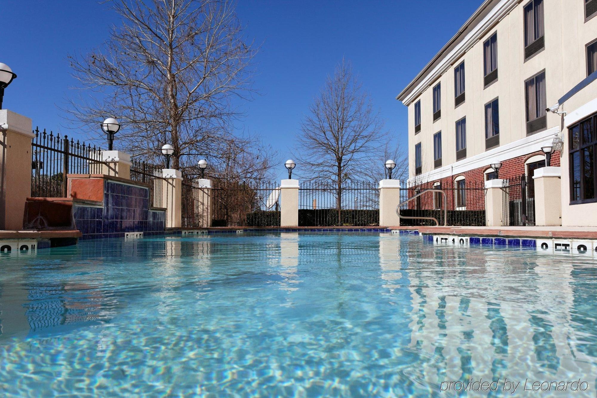Holiday Inn Express North Tyler Facilities photo