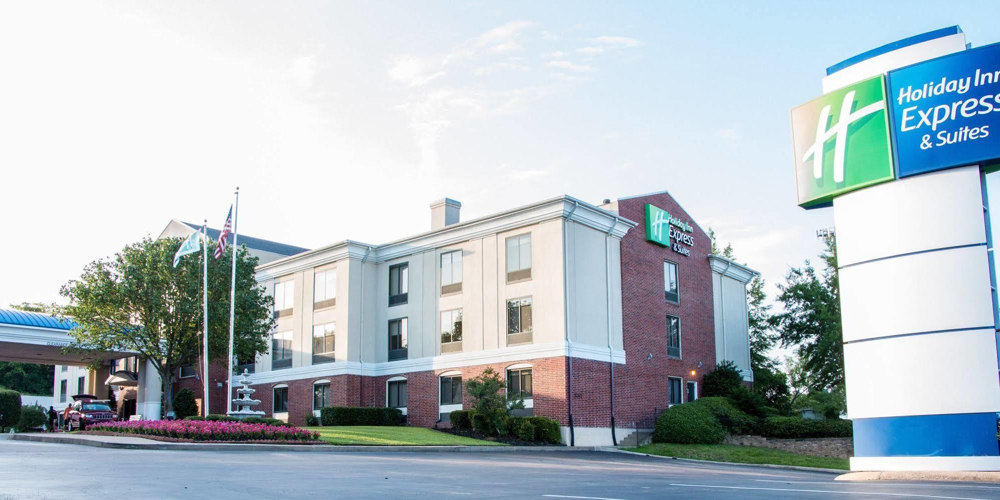 Holiday Inn Express North Tyler Exterior photo