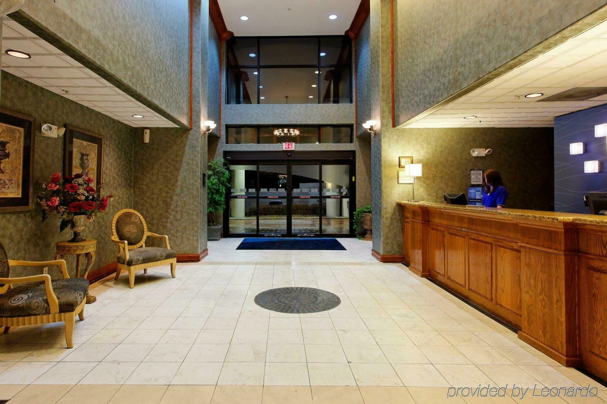 Holiday Inn Express North Tyler Exterior photo